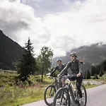 Hotel Verwoehnhotel Wildspitze 4*