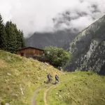 Hotel Verwoehnhotel Wildspitze 4*