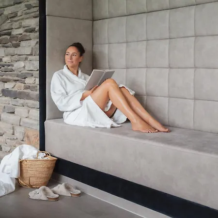 Verwoehnhotel Wildspitze 4*