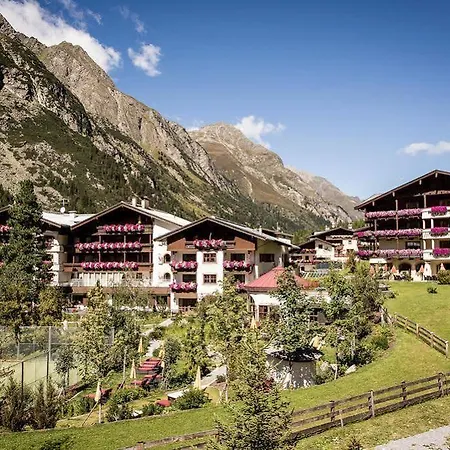 Verwoehnhotel Wildspitze Отель 4*