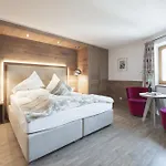 Verwoehnhotel Wildspitze 4*